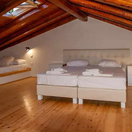 Helena Old Town Corfu 3 Apartment *