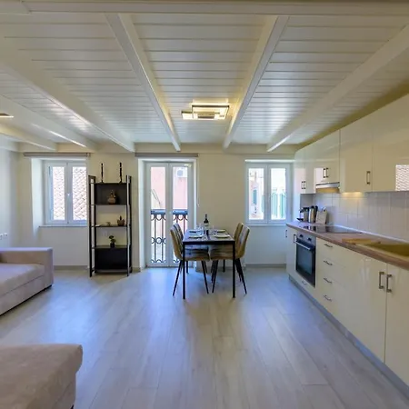 Helena Old Town Corfu 3 Corfu (city)