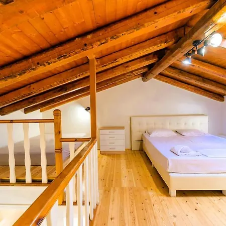 Helena Old Town Corfu 3 Apartment *